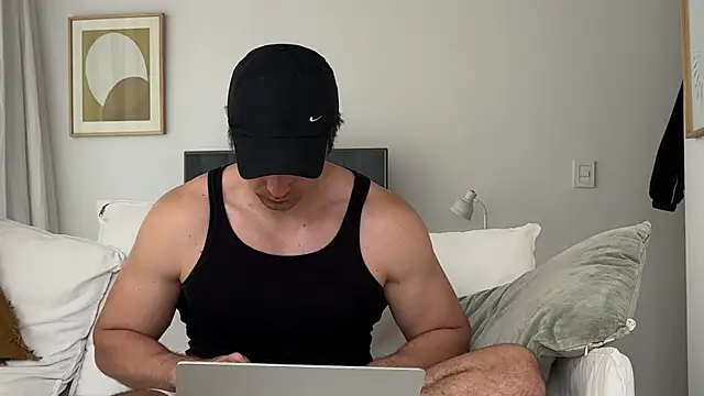 Snapshot of iggydavid chatting on December 2025 06:13:02 PM iggydavid online show from December 2025 06:13:02 PM