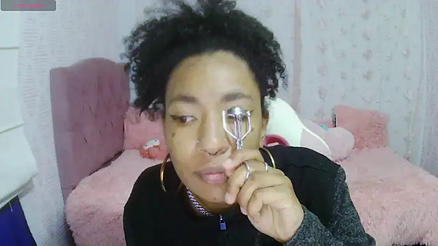 Snapshot of afrodita_188 chatting on November 2025 11:43:01 PM afrodita 188 online show from November 2025 11:43:01 PM