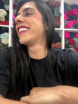 Snapshot of Monahliza chatting on November 2025 05:15:02 PM Monahliza online show from November 2025 05:15:02 PM