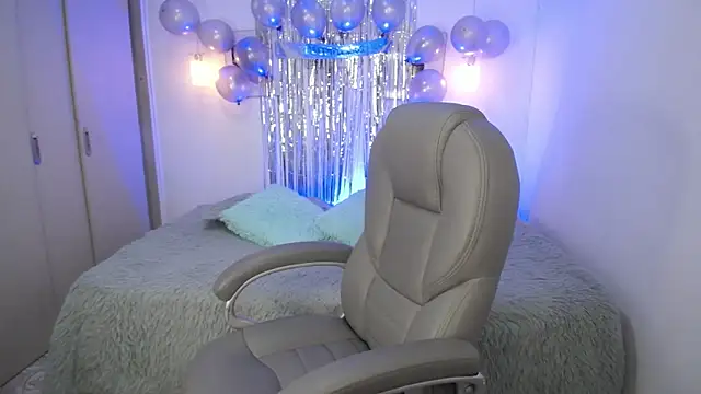 selene rouse  online show from March 2026 12:07:02 AM