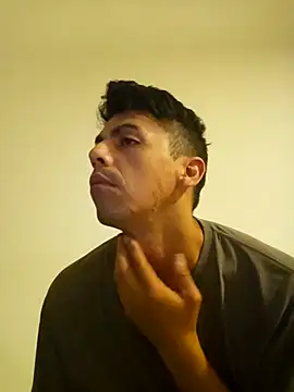 roddyron1n online show from December 2025 07:46:02 AM