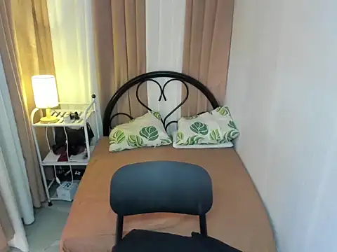 Snapshot of Xxjasmine_foxxX chatting on November 2025 07:08:01 AM Xxjasmine foxxX online show from November 2025 07:08:01 AM