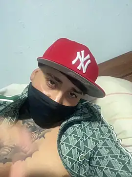 Matiascolageno online show from November 2025 02:33:01 AM