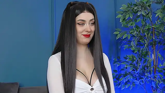 Snapshot of IrissBell chatting on November 2025 06:59:01 AM IrissBell online show from November 2025 06:59:01 AM