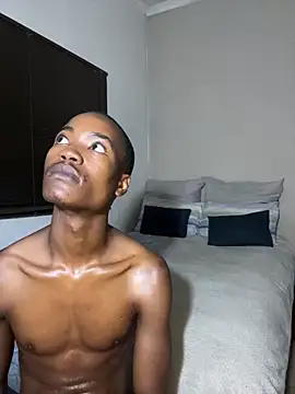 Snapshot of Boytoy_BigD chatting on November 2025 10:45:02 PM Boytoy BigD online show from November 2025 10:45:02 PM