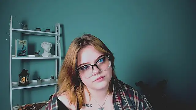 Snapshot of lika_pop chatting on November 2025 09:42:01 AM lika pop online show from November 2025 09:42:01 AM