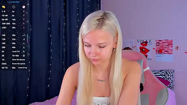 Snapshot of murmurmiace chatting on November 2025 06:11:02 AM murmurmiace online show from November 2025 06:11:02 AM