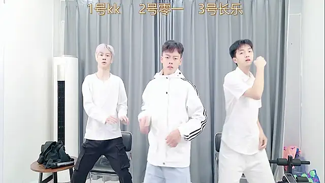 QYBOYS 003 online show from November 2025 04:23:02 AM