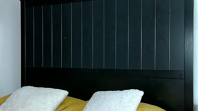 TaliaRoss online show from November 2025 08:32:01 PM