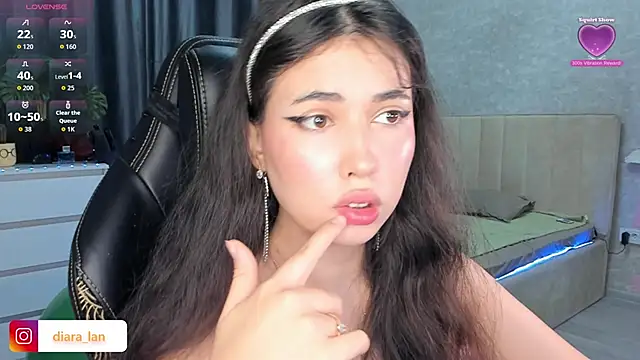 Snapshot of Diara_1an chatting on November 2025 04:51:02 PM Diara 1an online show from November 2025 04:51:02 PM