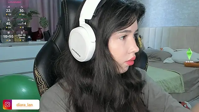 Snapshot of Diara_1an chatting on November 2025 03:30:01 AM Diara 1an online show from November 2025 03:30:01 AM