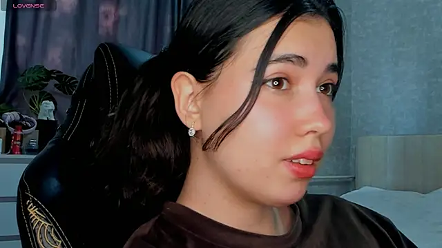 Snapshot of Diara_1an chatting on April 2026 10:07:02 AM Diara 1an online show from April 2026 10:07:02 AM