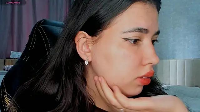 Snapshot of Diara_1an chatting on May 2026 06:51:02 AM Diara 1an online show from May 2026 06:51:02 AM