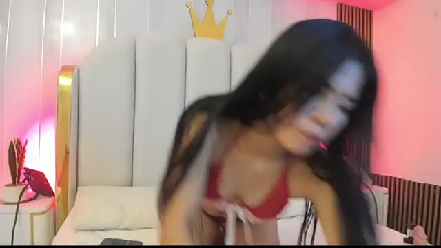 roxyflame  online show from April 2026 11:18:02 AM