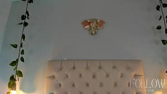 Snapshot of GabrielaSuarez_ chatting on May 2026 07:55:02 PM GabrielaSuarez online show from May 2026 07:55:02 PM