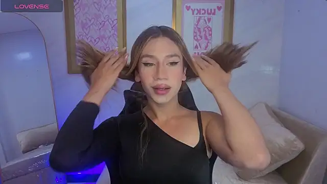 Evy Luxx v online show from February 2026 02:14:01 PM