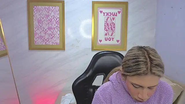 Evy Luxx v online show from March 2026 03:39:02 AM