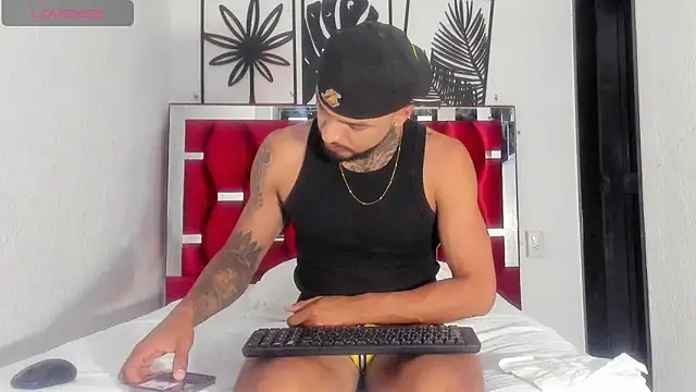 Jacob 77  online show from December 2025 07:41:02 PM