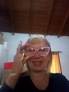 Snapshot of SexyMilf1211 chatting on April 2026 04:34:02 PM SexyMilf1211 online show from April 2026 04:34:02 PM
