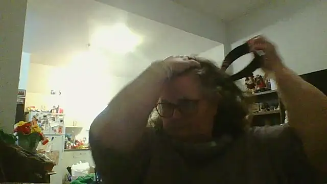 TiguhguhrsRose online show from November 2025 03:23:02 AM