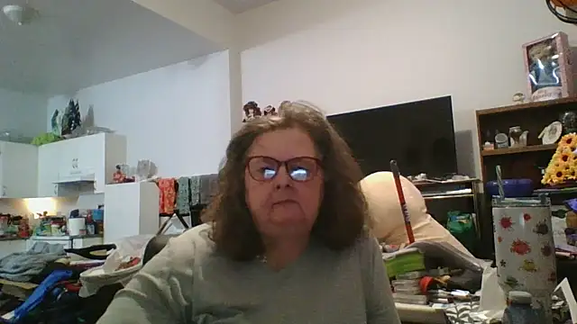 TiguhguhrsRose online show from January 2026 12:47:01 AM