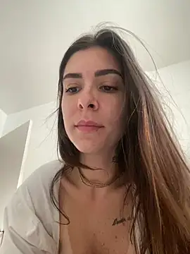 Snapshot of fer-nanda chatting on April 2026 06:37:01 PM fer-nanda online show from April 2026 06:37:01 PM