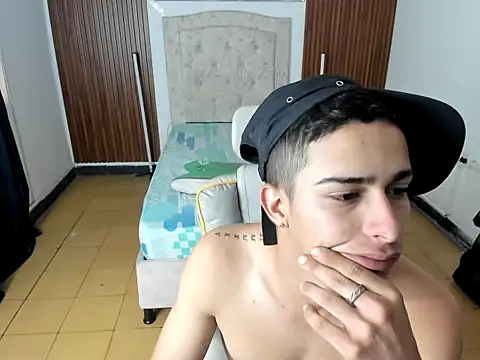 pablo prada online show from December 2025 07:08:02 PM