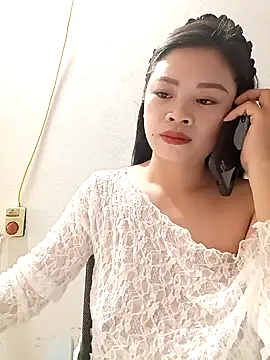 Snapshot of sara-xx chatting on April 2026 02:39:01 AM sara-xx online show from April 2026 02:39:01 AM