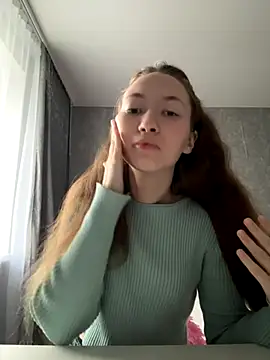 Holy Poly online show from December 2025 08:23:01 AM