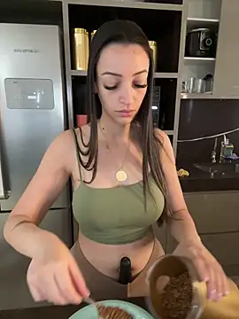 BelleRune online show from February 2025 11:33:02 AM