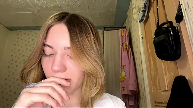 MelaineAytes online show from November 2025 10:14:02 AM