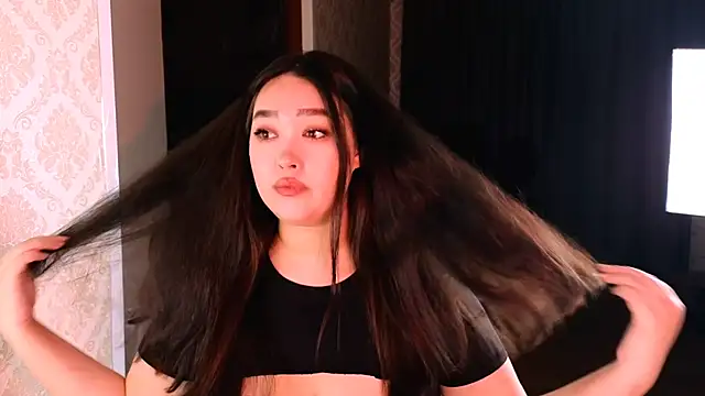 Snapshot of Emma_Uilson chatting on November 2025 10:02:01 PM Emma Uilson online show from November 2025 10:02:01 PM