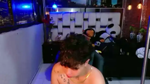 lunabustygirl online show from January 2026 11:15:02 AM