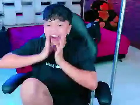 lunabustygirl online show from February 2026 04:17:02 AM