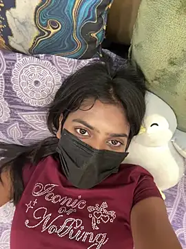 Snapshot of sexyayeshadesi chatting on April 2026 06:05:02 PM sexyayeshadesi online show from April 2026 06:05:02 PM