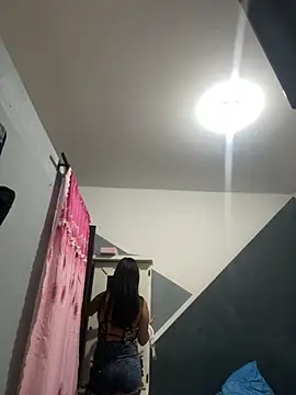 lizmy online show from November 2025 10:57:02 PM