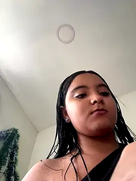 violeta santanna online show from December 2025 01:27:01 PM