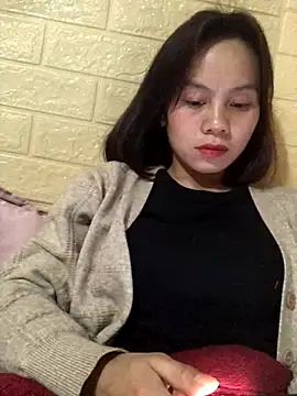 Trangbabylove online show from December 2025 09:44:01 PM