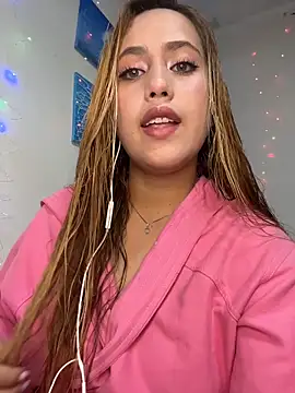 asshly20 online show from November 2025 08:22:01 PM