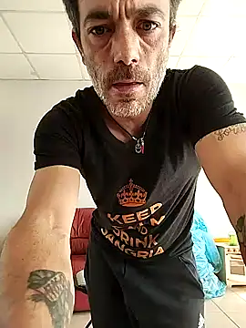 Snapshot of platone09 chatting on April 2026 01:36:02 PM platone09 online show from April 2026 01:36:02 PM