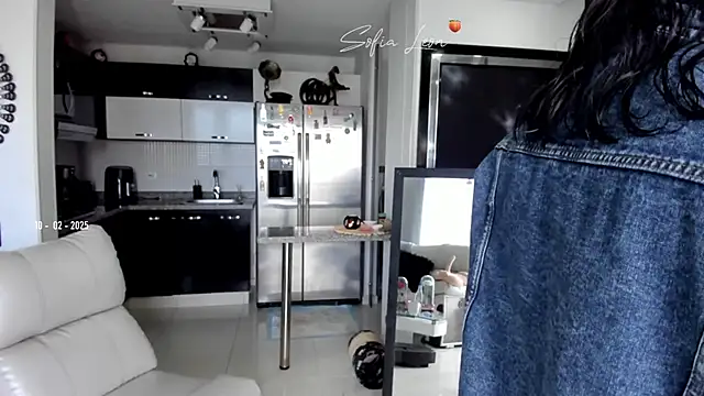 Snapshot of sofiasexhot chatting on February 2025 01:55:01 PM sofiasexhot online show from February 2025 01:55:01 PM