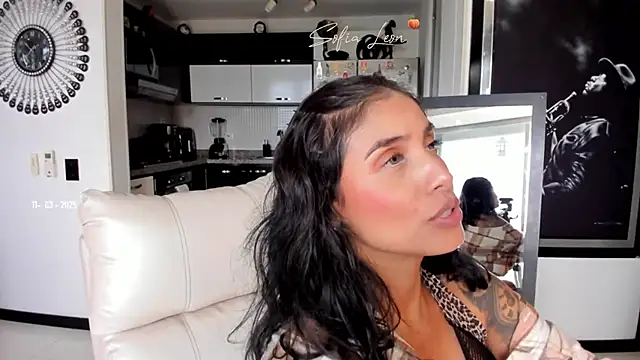 Snapshot of sofiasexhot chatting on March 2025 06:52:01 PM sofiasexhot online show from March 2025 06:52:01 PM