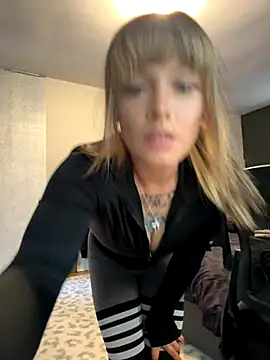 sofrancy online show from November 2025 03:23:01 PM