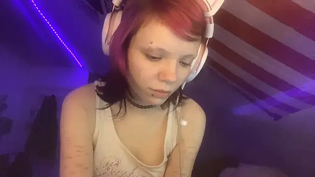 Storma Webber online show from November 2025 01:11:01 PM