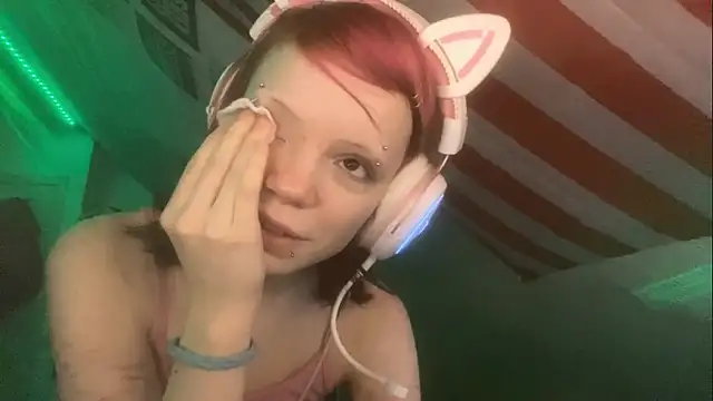 Storma Webber online show from November 2025 12:27:02 PM