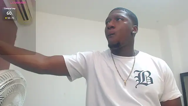 kingAlexander22 online show from December 2025 11:37:01 AM