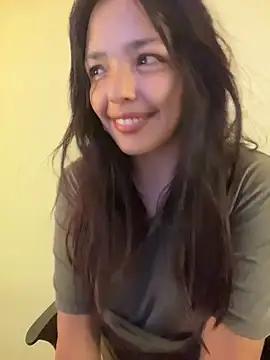 LaraDanverss online show from April 2026 09:24:01 PM