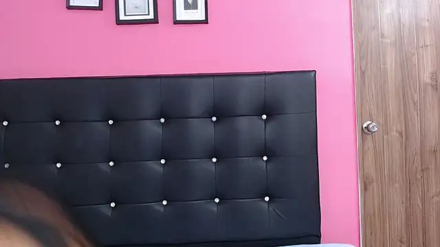 sweett canela online show from November 2025 01:24:02 PM