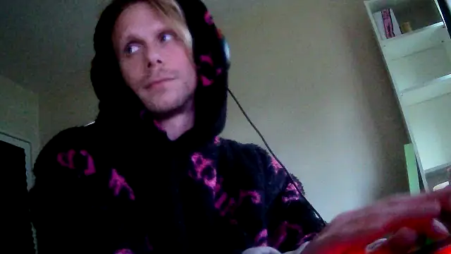 TheMaxDamage online show from November 2025 03:38:02 PM