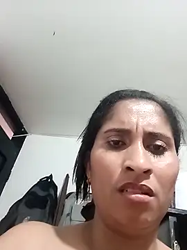 CarolinaNavas33 online show from November 2025 02:09:02 PM